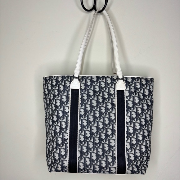 Dior Tote Bag - Picture 9 of 16